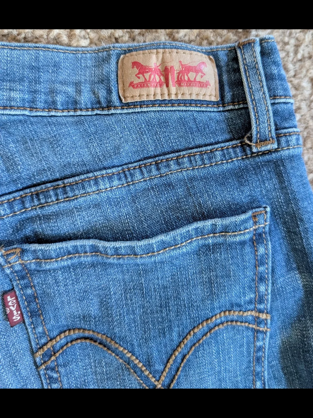 Levi's 524 Women's Skinny Jeans Blue Denim, Size 27x32, Zip Fly